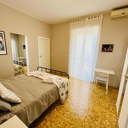 דירה La Terrazza Di Sant'agata קטאניה